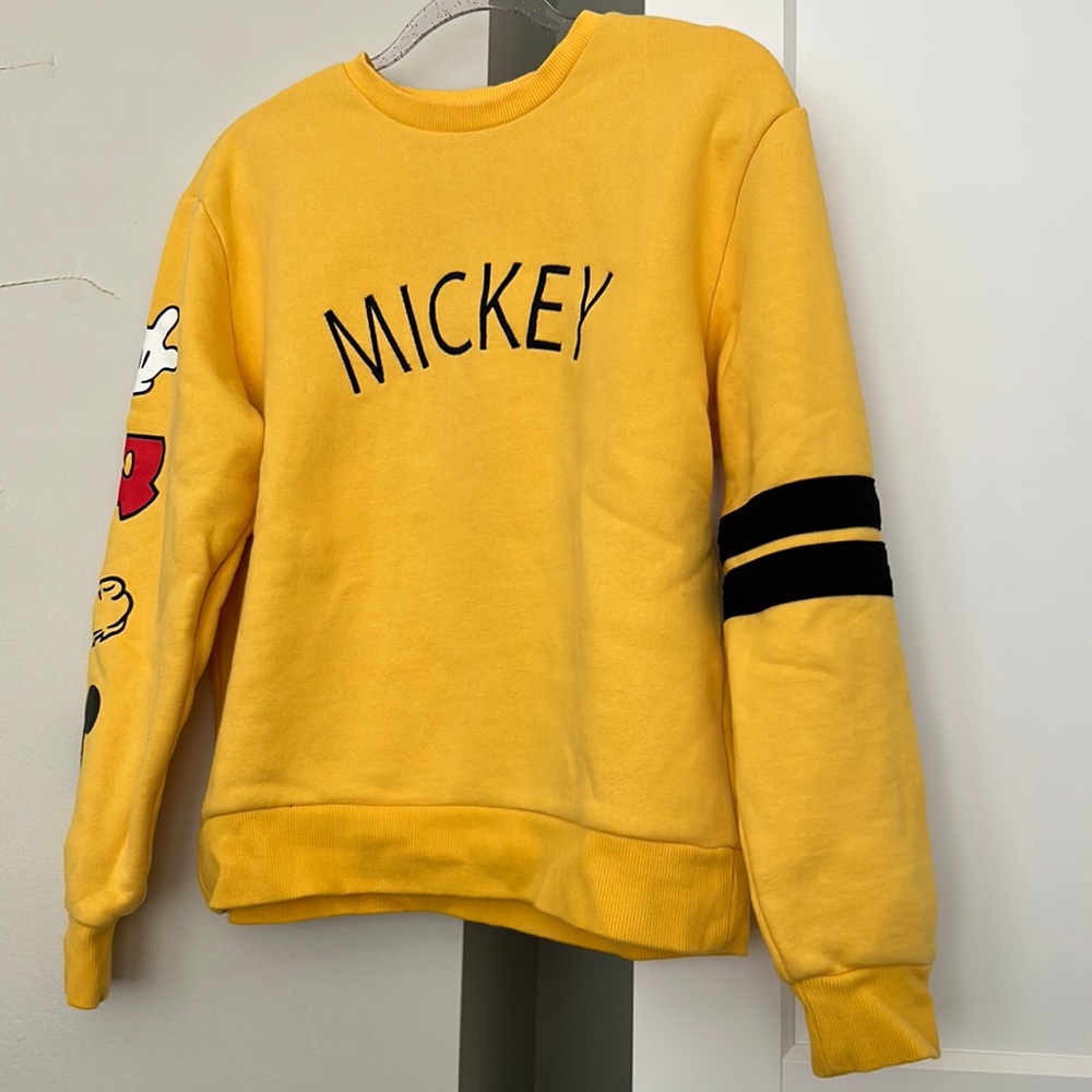 Mickey sweater